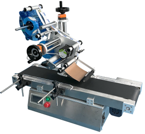 T160LB Etikettiermaschine etikettiert eine flache Schachtel
